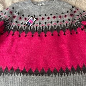 Thick patterned sweater